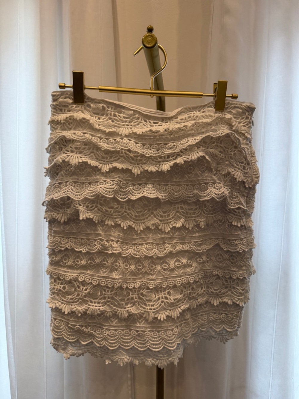 White House Black Market White Tiered Lace Mini Skirt